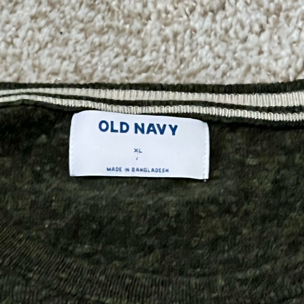 Old Navy dark green light weight sweater size extra large - Picture 3 of 3